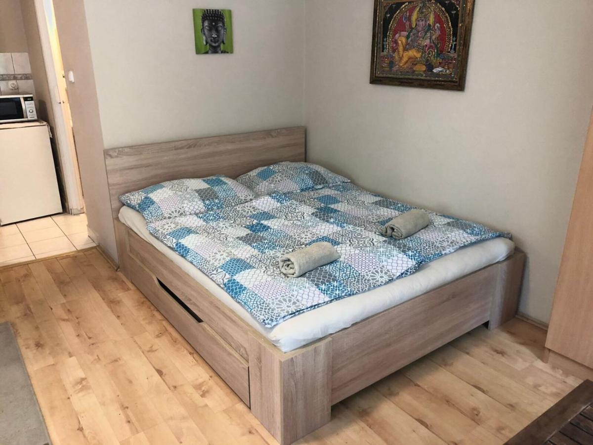Tulipan Apartman エゲル エクステリア 写真